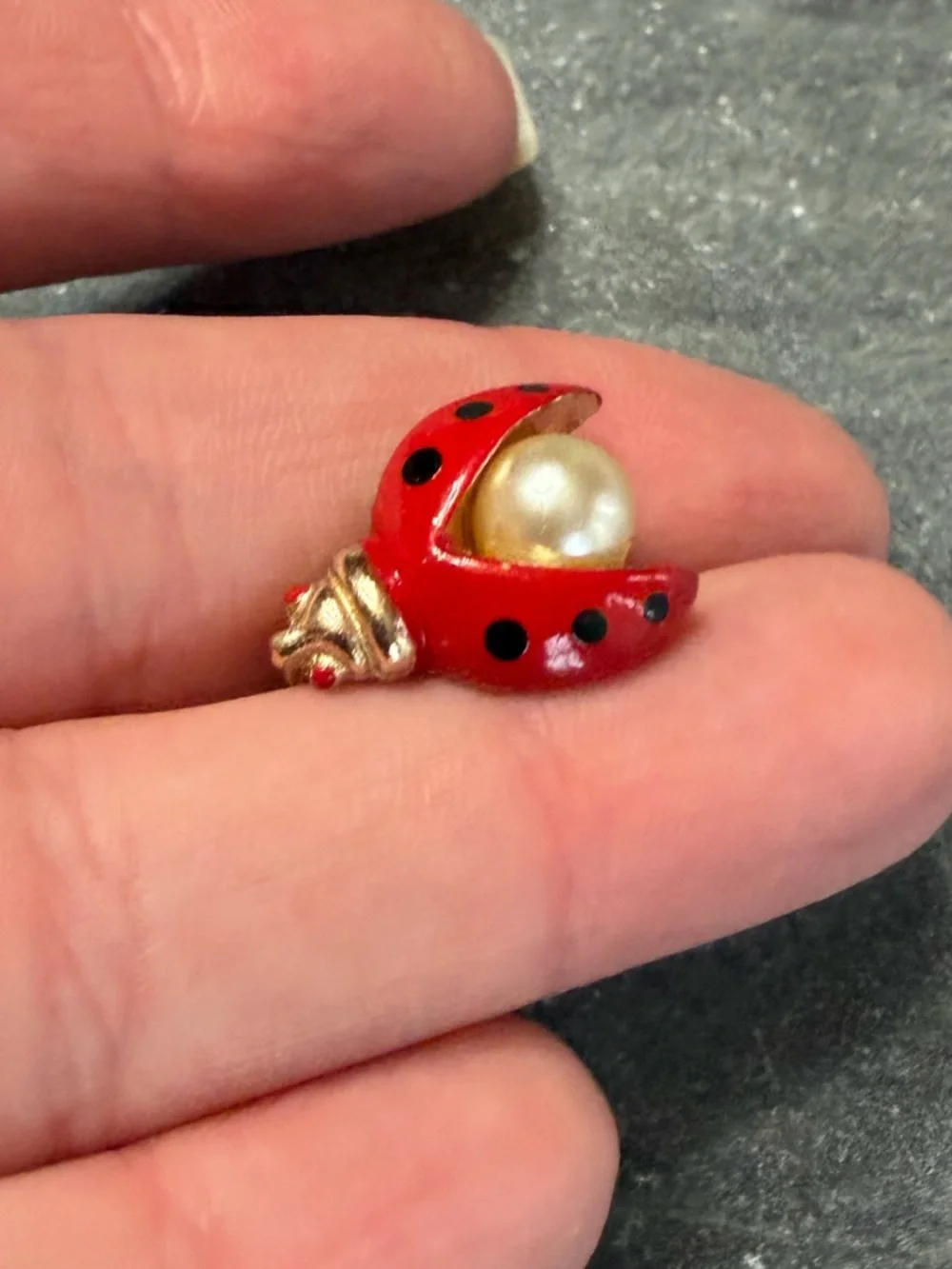 Vintage Sarah Coventry Red Black Ladybug Pearl Brooch Pin